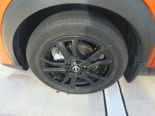 Used 2024 Nissan Kicks SV FWD image 10