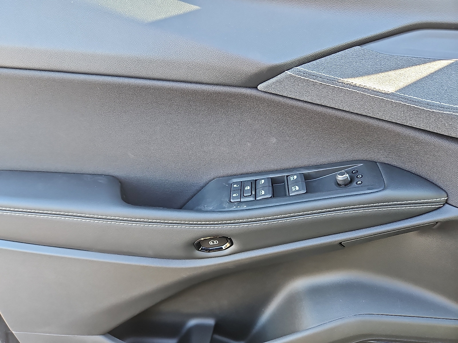 New 2026 Jeep Cherokee Laredo AWD/4WD image 6