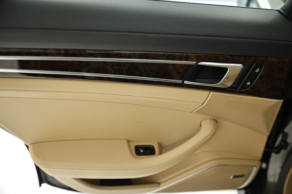 Certified 2023 Porsche Panamera image 24