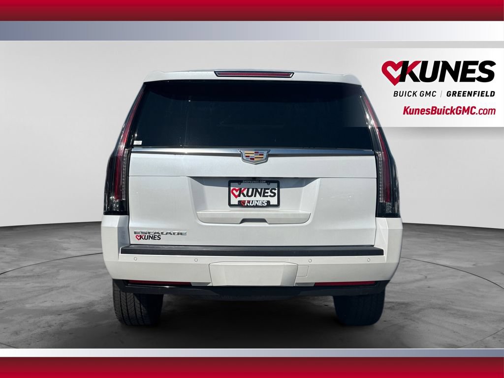Used 2016 Cadillac Escalade Luxury AWD/4WD image 9