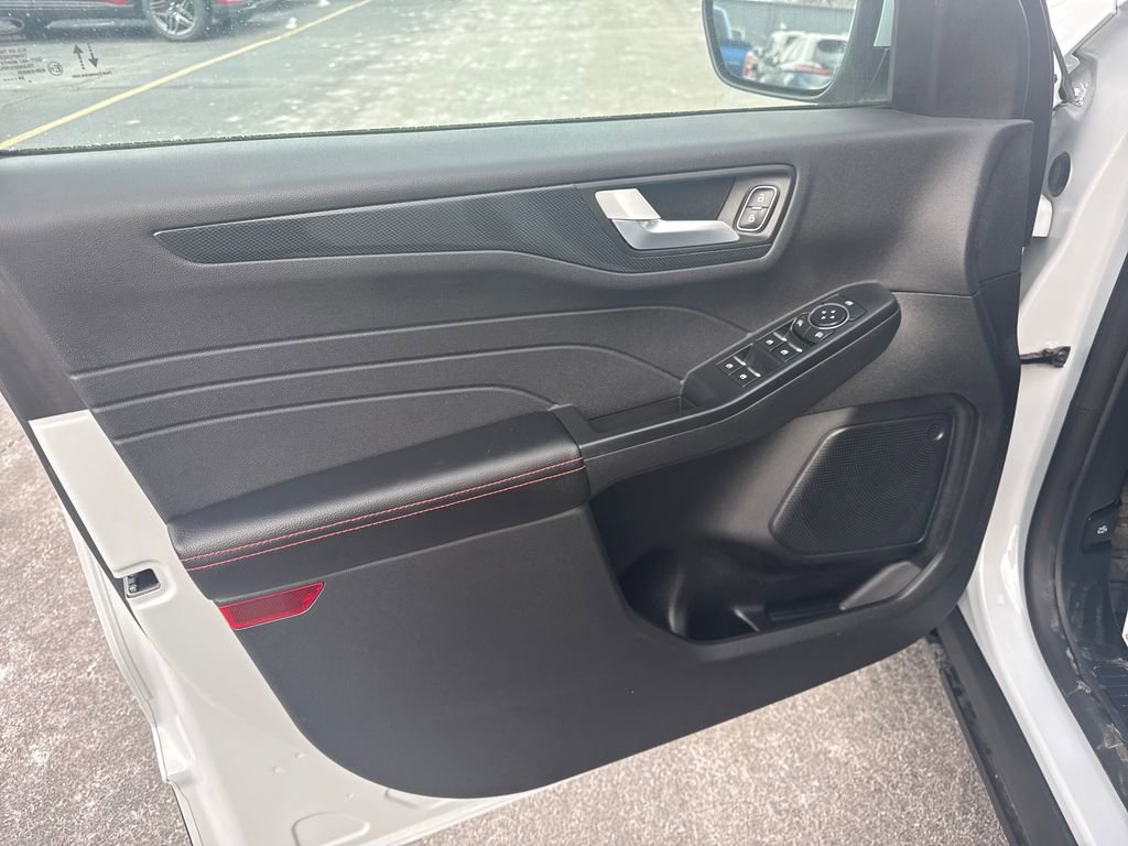 Used 2025 Ford Escape ST-Line Select w/ Tech Pack #1 image 27