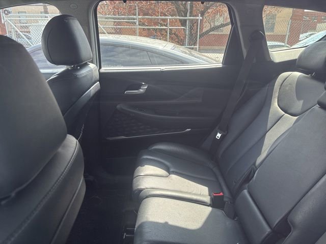 Used 2019 Hyundai Santa Fe Limited w/ Cargo Package image 5