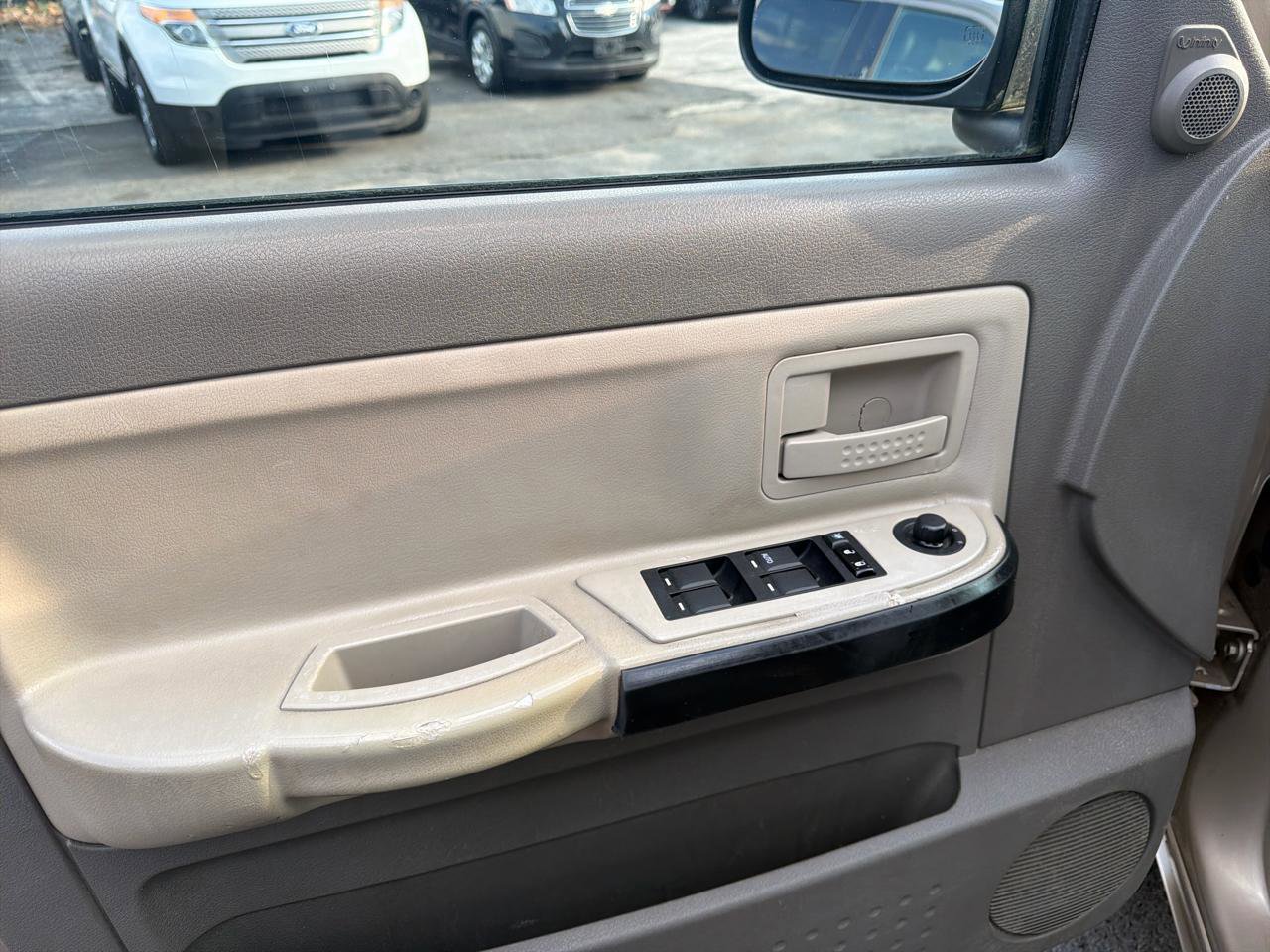 Used 2005 Dodge Dakota SLT image 14