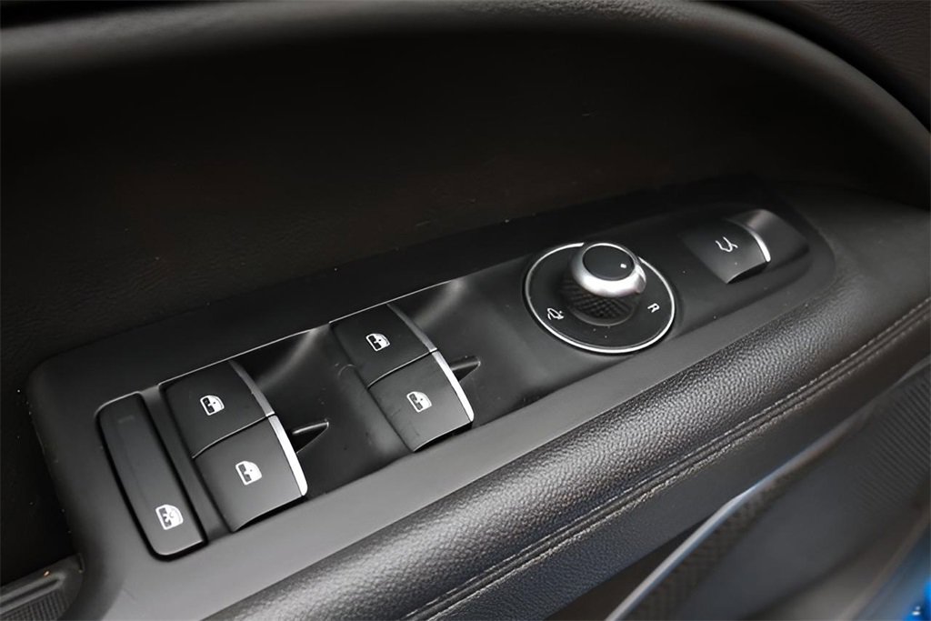 Used 2023 Alfa Romeo Stelvio Veloce image 39