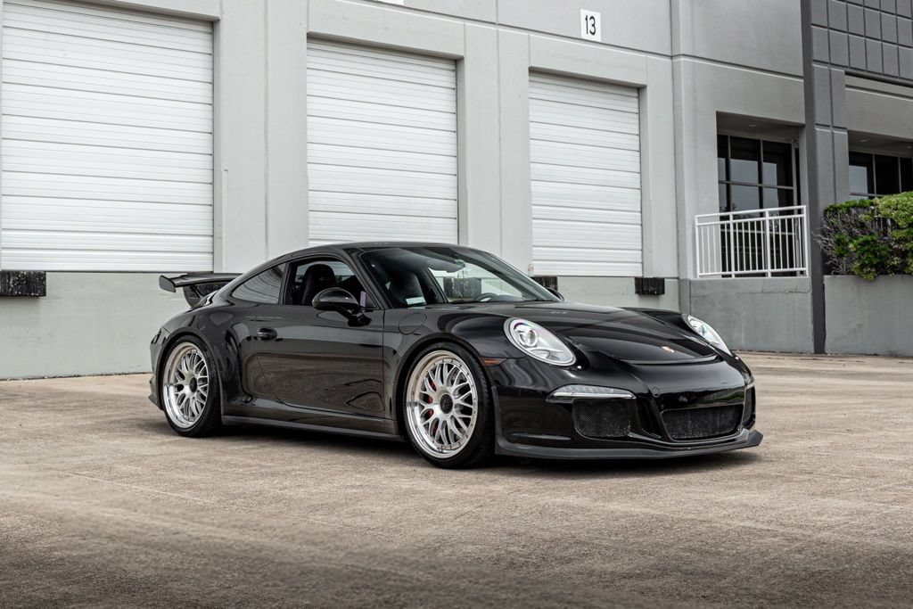 Used 2014 Porsche 911 GT3 RWD image 2