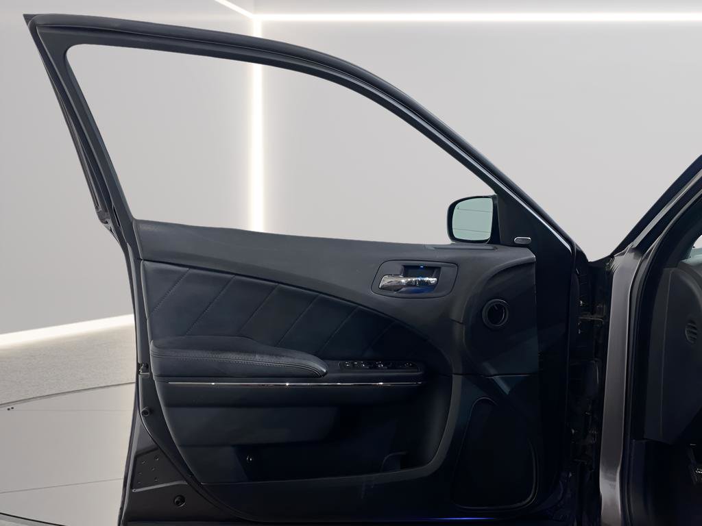 Used 2014 Dodge Charger R/T image 9