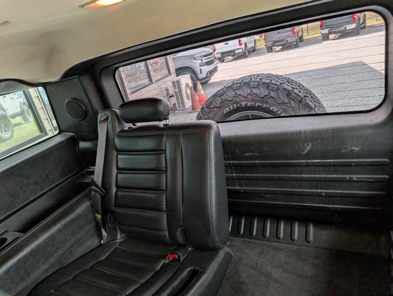 Used 2005 HUMMER H2 w/ Preferred Equipment Group image 20