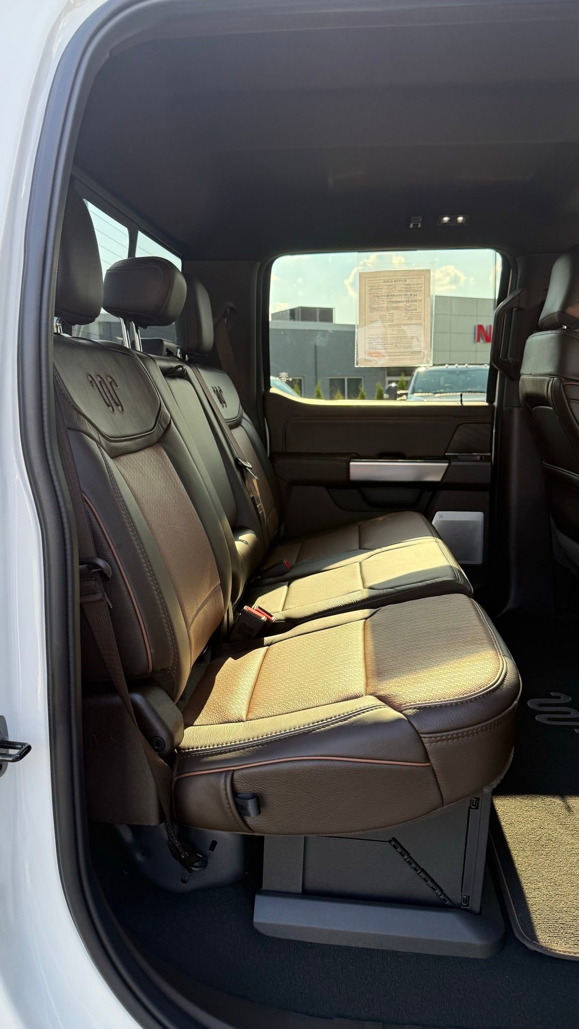 Used 2024 Ford F350 King Ranch w/ Chrome Package image 28