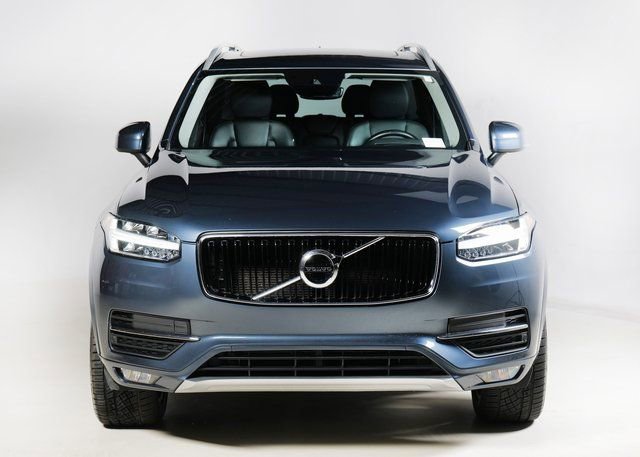 Used 2019 Volvo XC90 T5 Momentum w/ Multimedia Package image 9