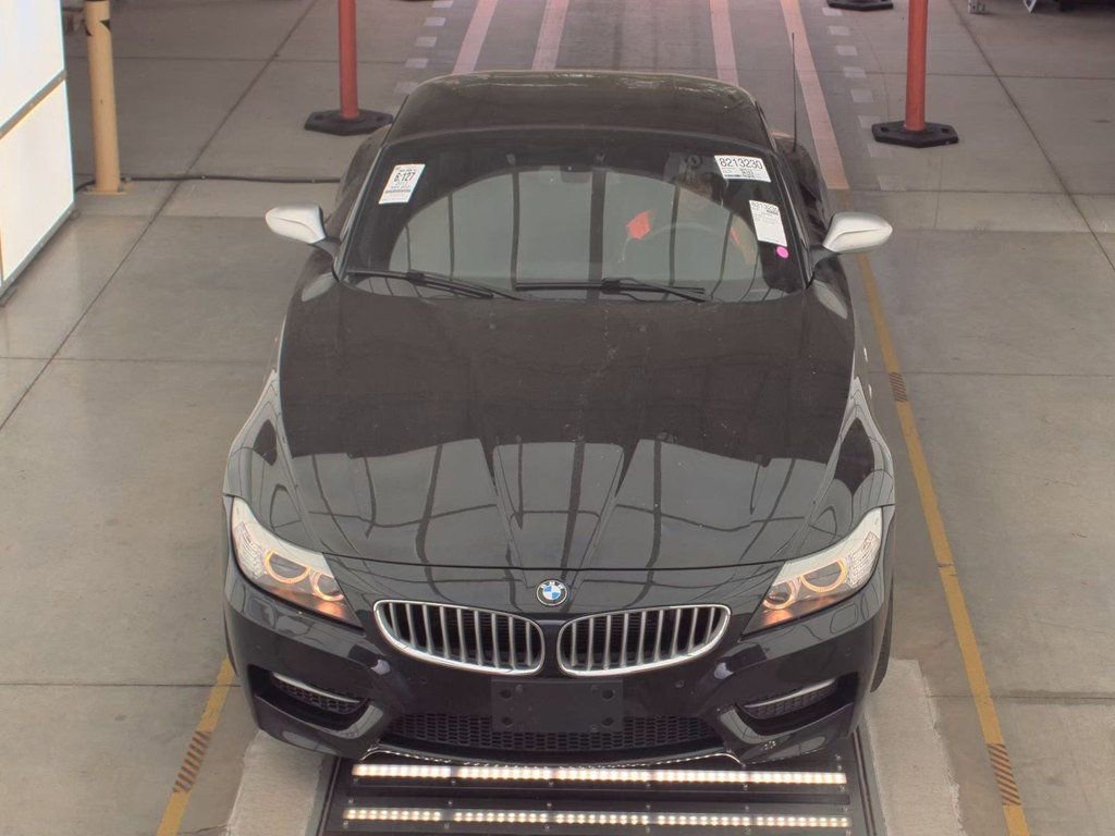Used 2012 BMW Z4 sDrive35is image 4
