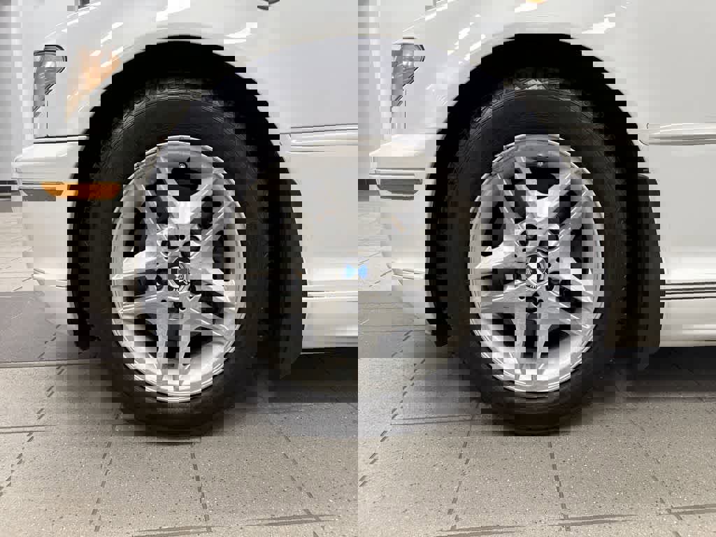 Used 2004 BMW 325Ci Coupe image 10