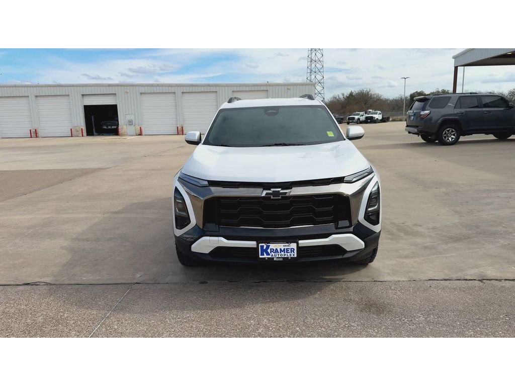 Used 2025 Chevrolet Equinox ACTIV image 3