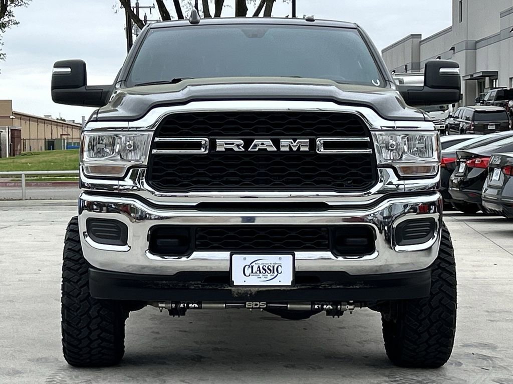 Used 2024 RAM 2500 Tradesman w/ Chrome Appearance Group AWD/4WD image 8