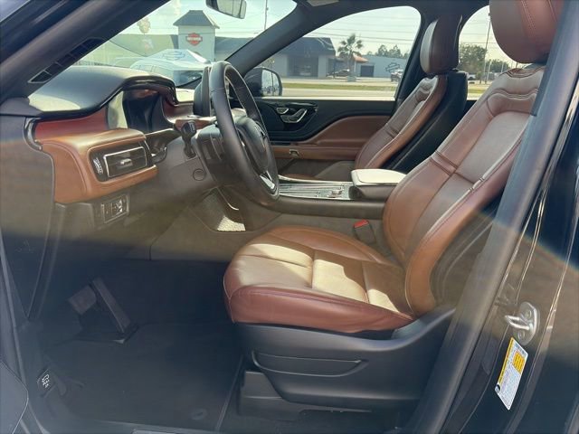 Used 2020 Lincoln Aviator Reserve w/ Class IV Trailer Tow Package image 11