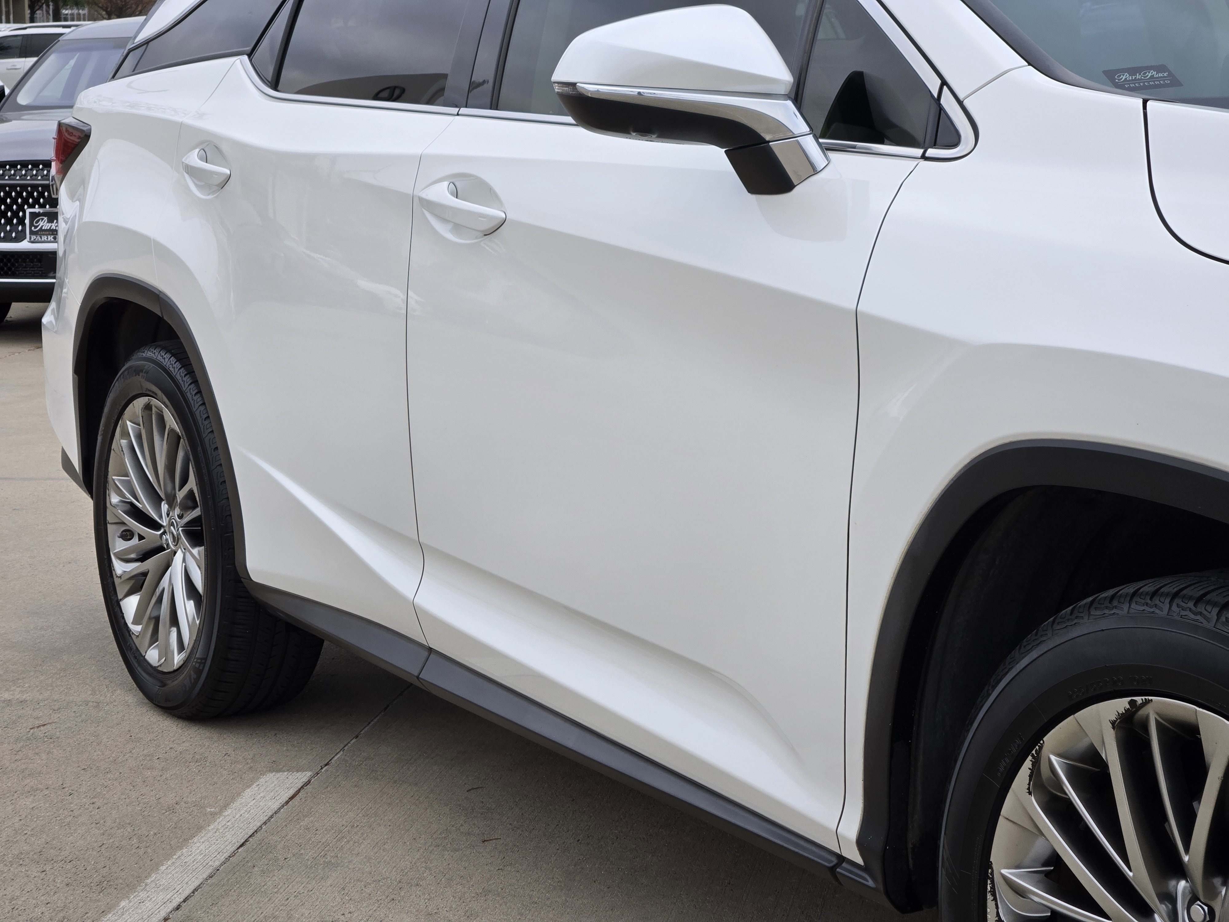 Used 2020 Lexus RX 350L Luxury image 5