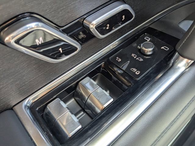 Used 2025 Land Rover Range Rover SE AWD/4WD image 21