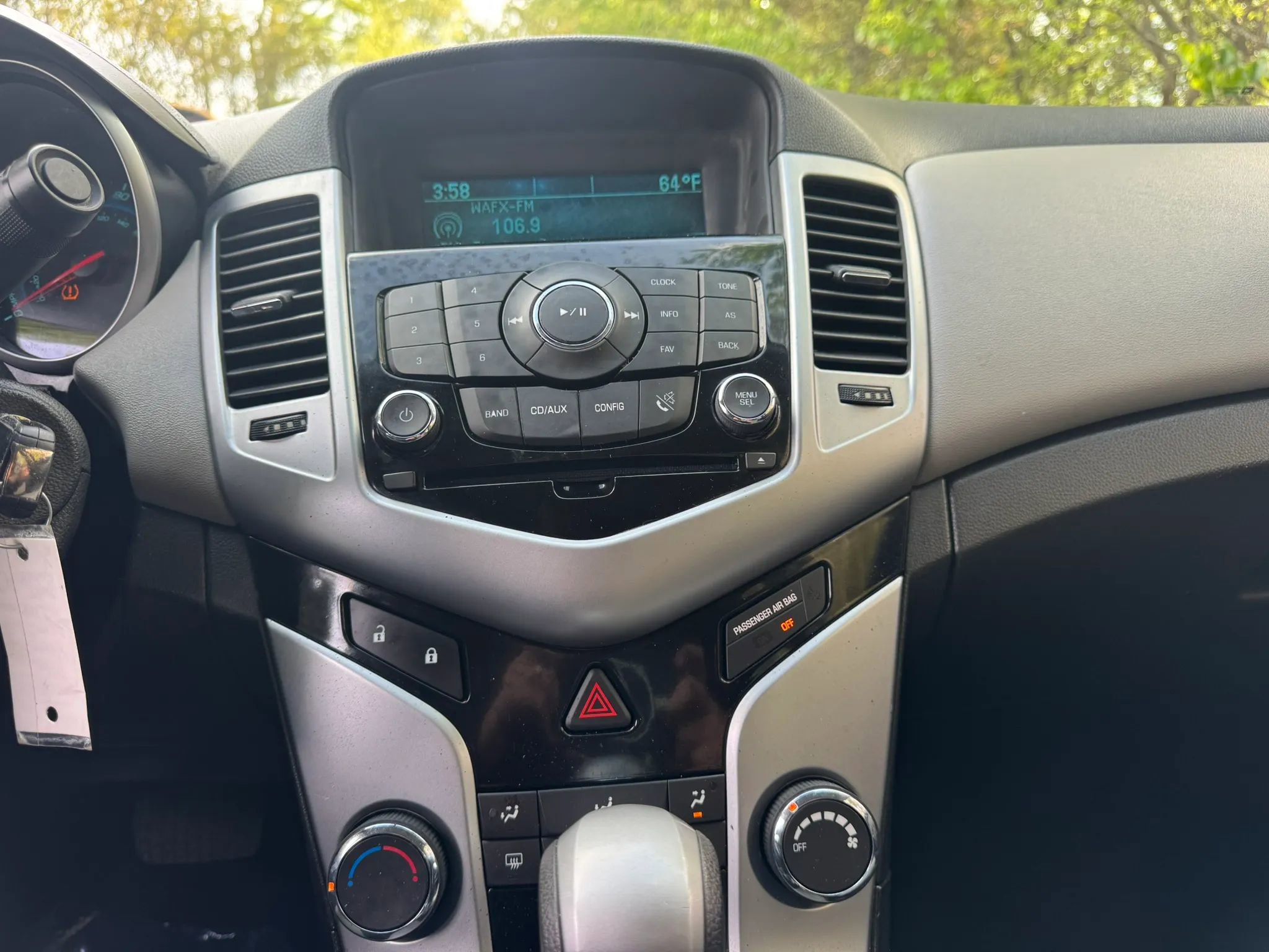 Used 2014 Chevrolet Cruze LS image 14