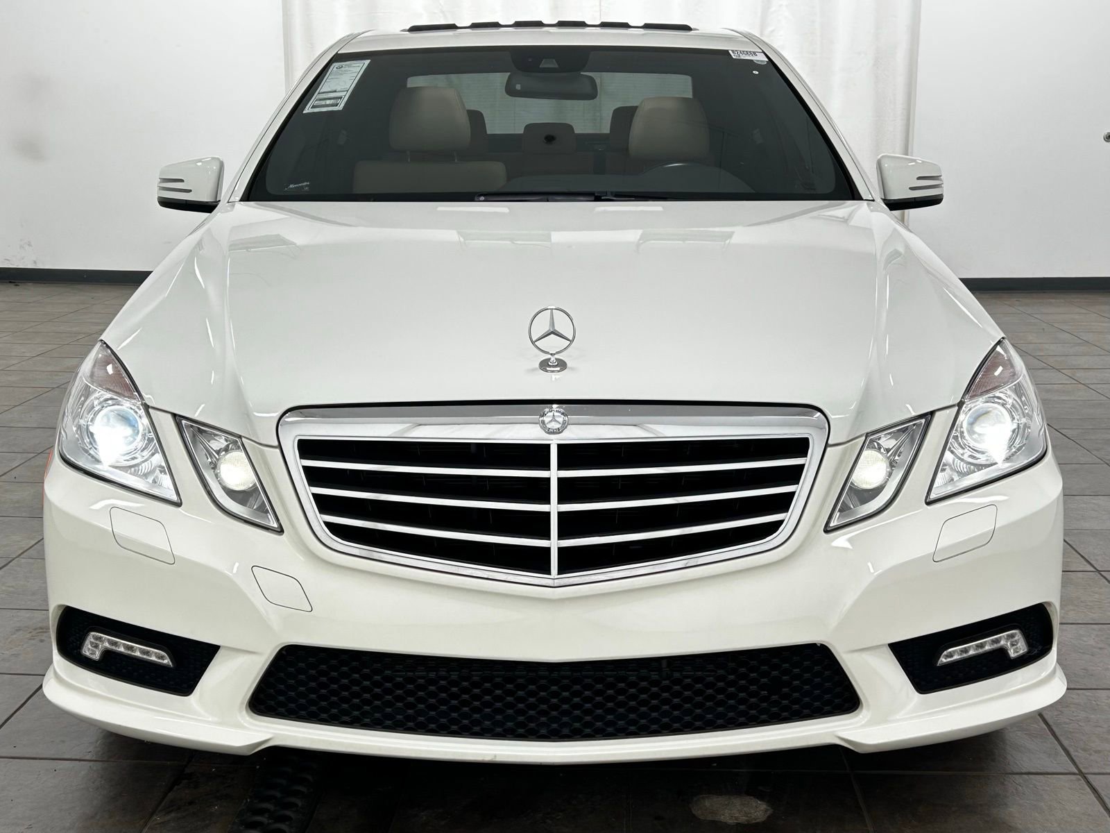 Used 2010 Mercedes-Benz E 350 4MATIC Sedan image 7
