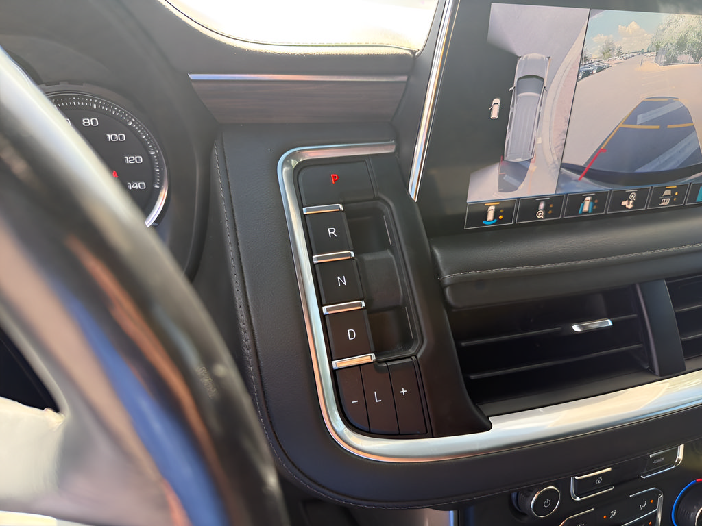 Used 2021 Chevrolet Tahoe Z71 w/ Z71 Signature Package AWD/4WD image 30