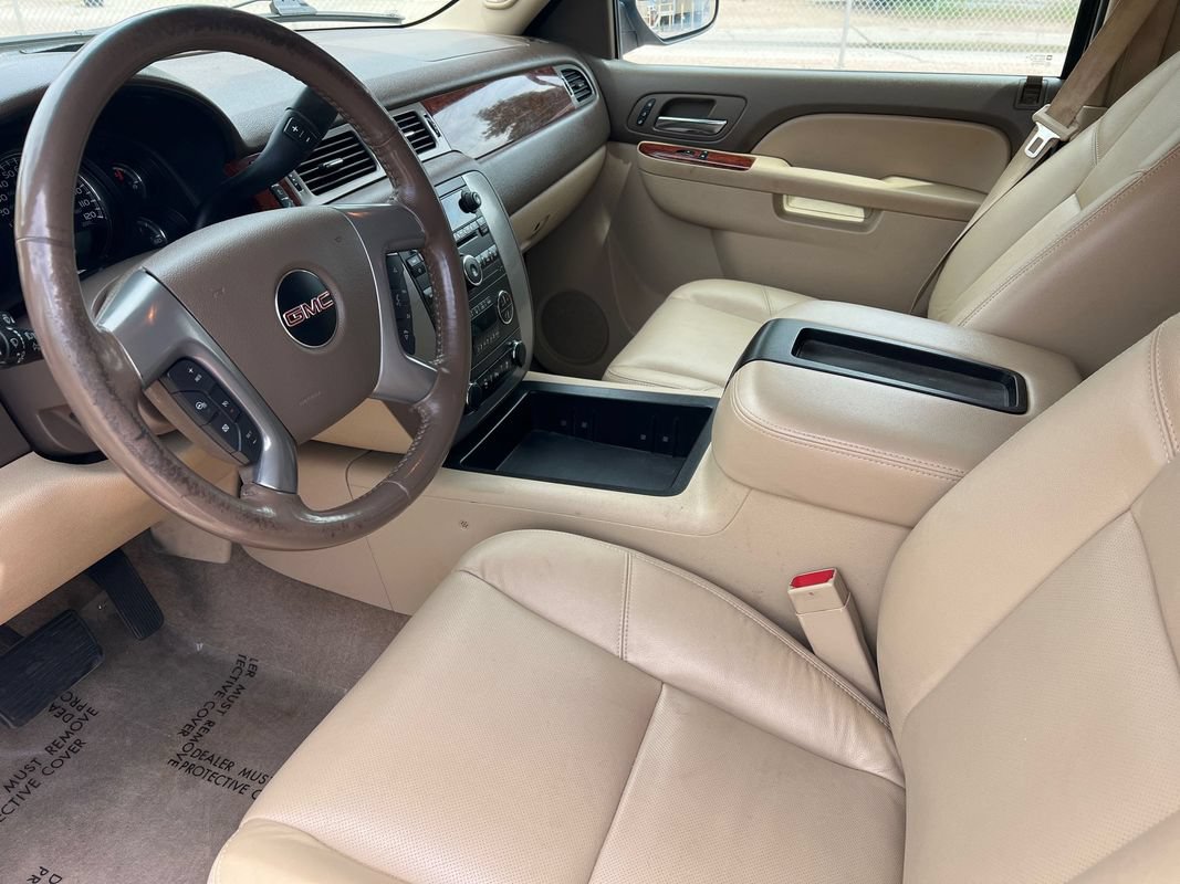 Used 2013 GMC Yukon SLT w/ SLT-2 Equipment Package AWD/4WD image 10