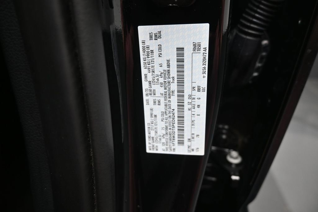 Used 2023 Ford F350 Platinum w/ FX4 Off-Road Package AWD/4WD image 20