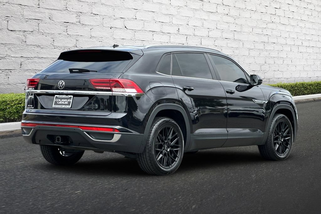 Used 2020 Volkswagen Atlas Cross Sport SE FWD image 4
