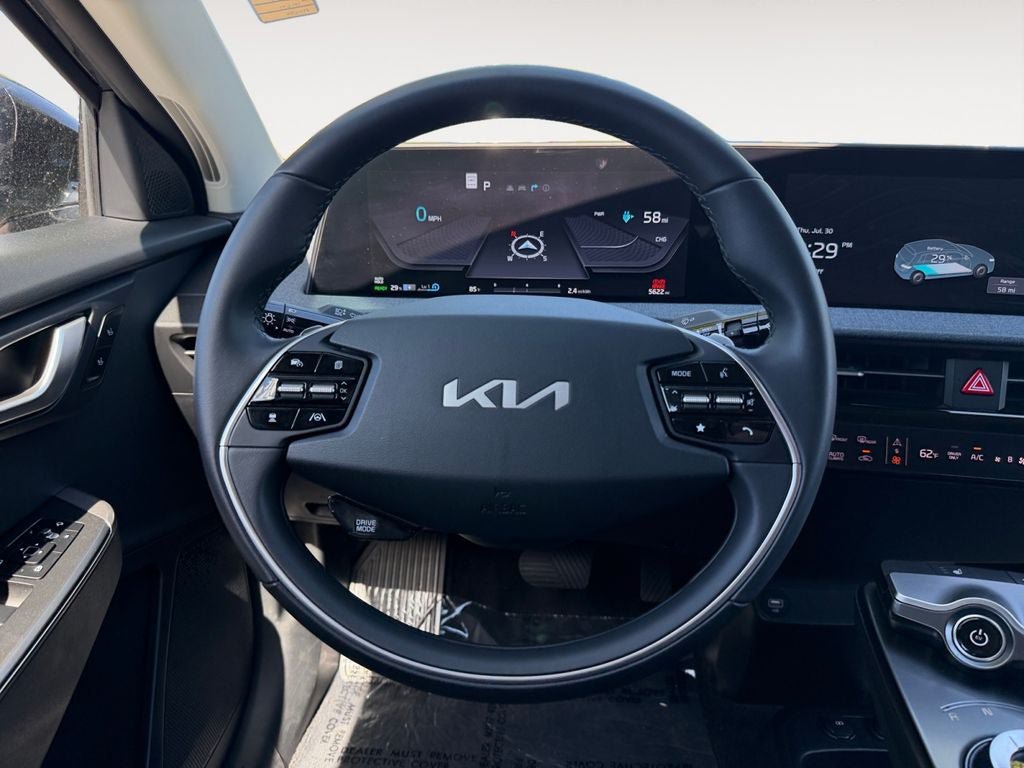 Used 2024 Kia EV6 Light RWD image 13