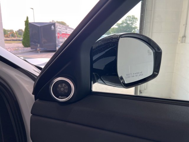 Used 2025 Land Rover Range Rover Evoque S image 46