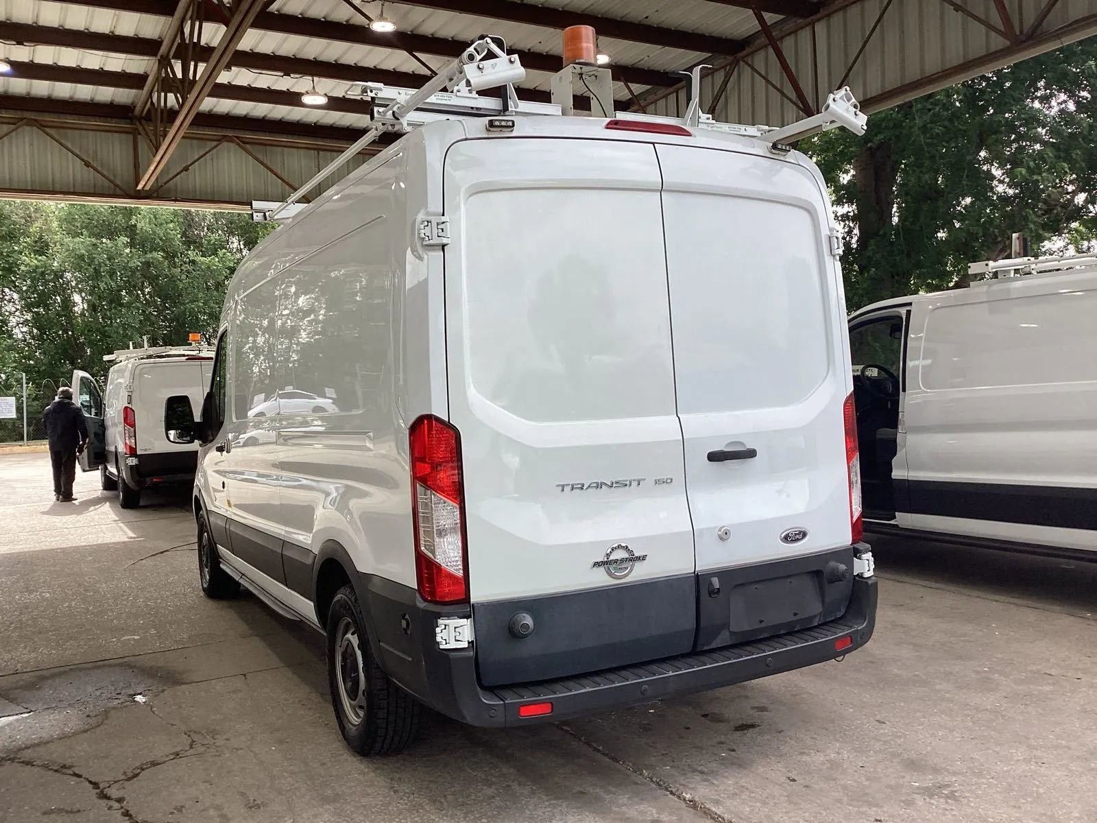 Used 2015 Ford Transit 150 148 Medium Roof RWD image 3
