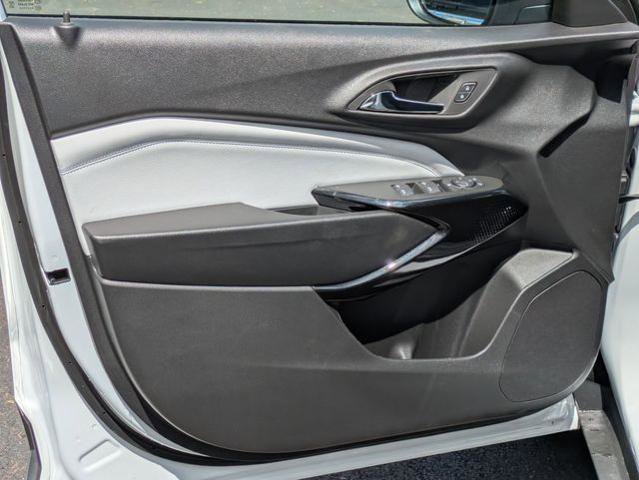 New 2026 Chevrolet Trax LT FWD image 12