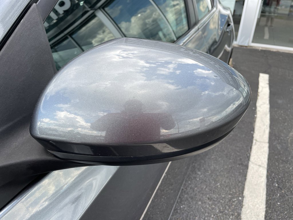 Used 2025 Nissan Sentra SV w/ All-Weather Package image 4