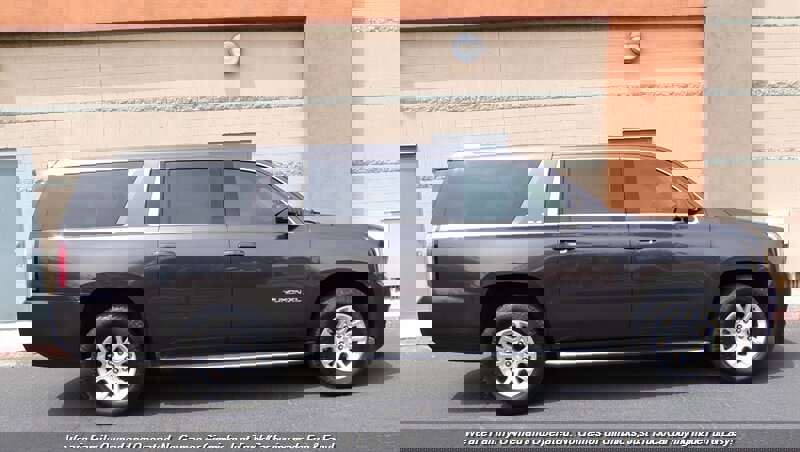 Used 2015 GMC Yukon XL SLE w/ Convenience Package image 5