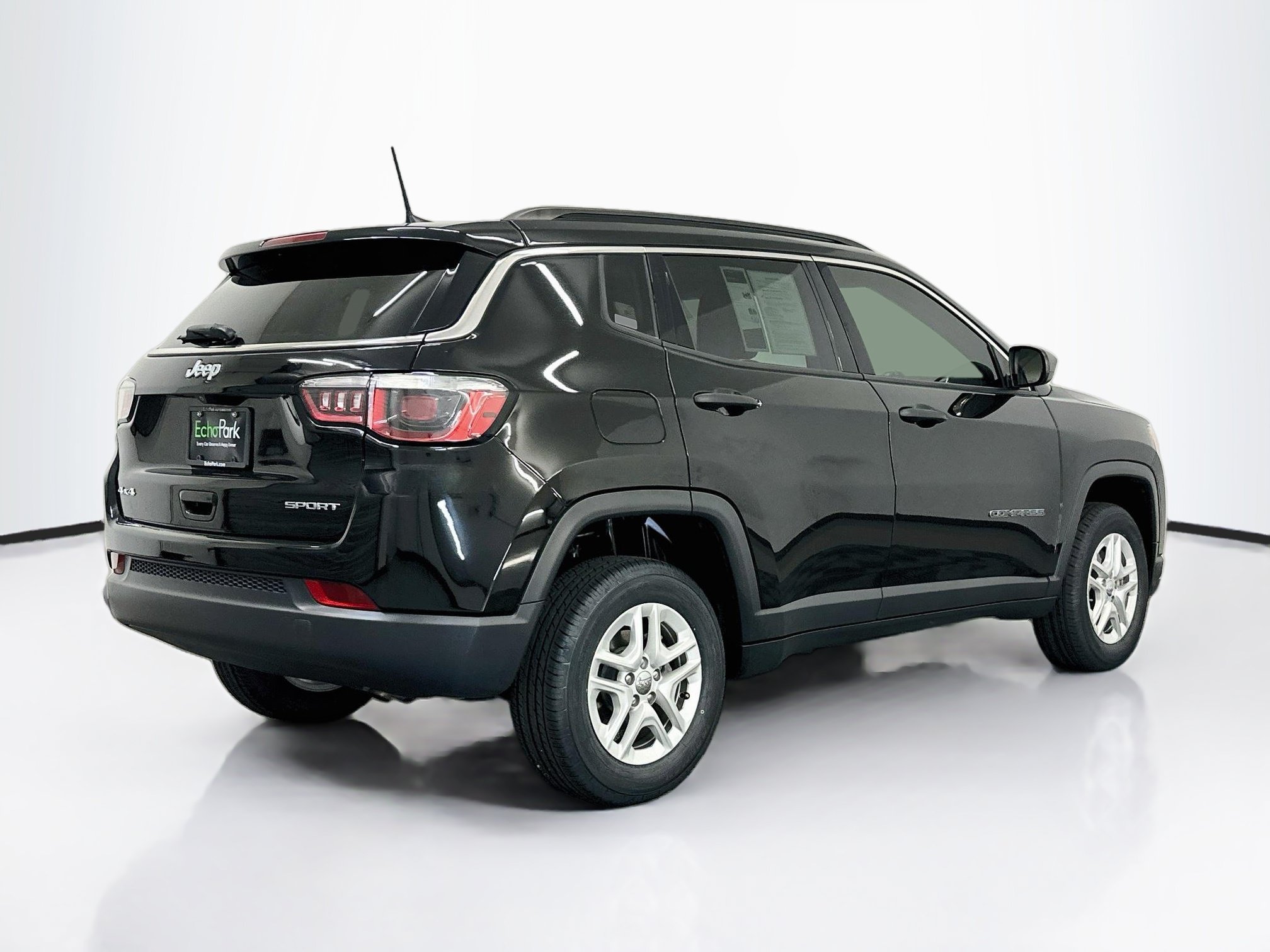 Used 2019 Jeep Compass Sport AWD/4WD image 9
