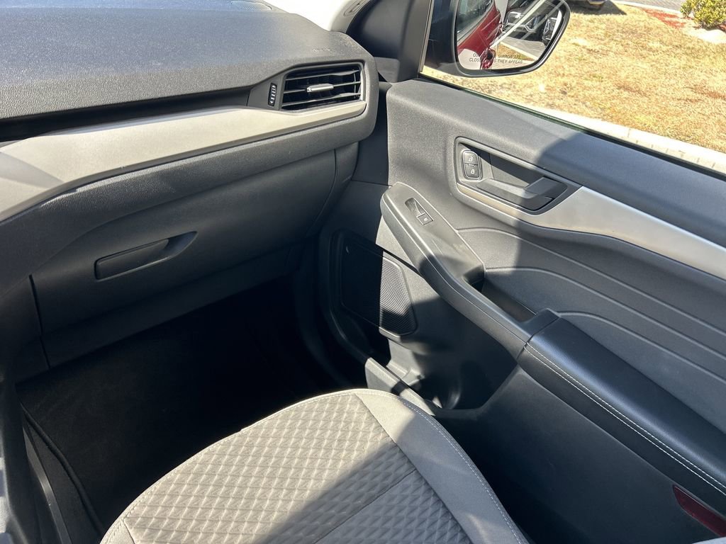 Used 2022 Ford Escape SE w/ Cold Weather Package image 16