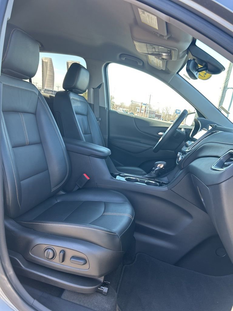Used 2023 Chevrolet Equinox Premier image 56
