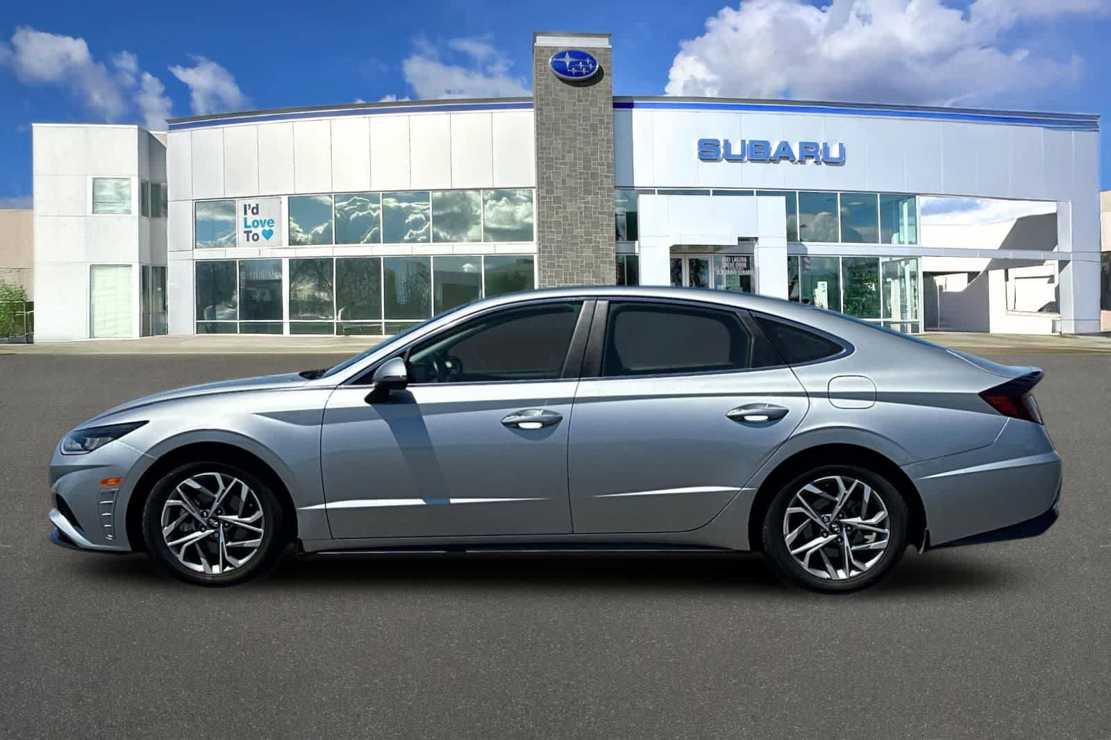 Used 2021 Hyundai Sonata SEL w/ Convenience Package FWD image 9