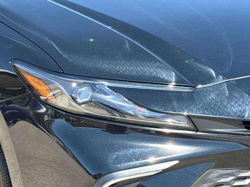 Used 2025 Toyota Camry SE w/ Multimedia Upgrade Package FWD image 4