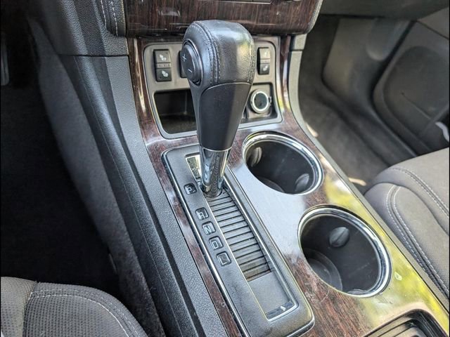 Used 2017 Chevrolet Traverse LT w/ Style and Technology Package image 13