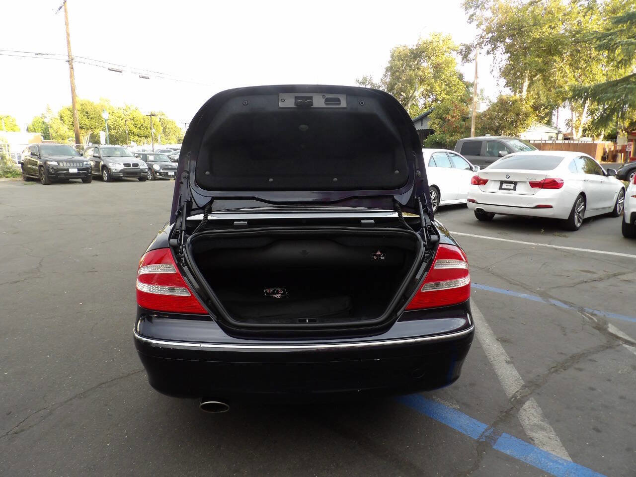 Used 2005 Mercedes-Benz CLK 320 Cabriolet image 10