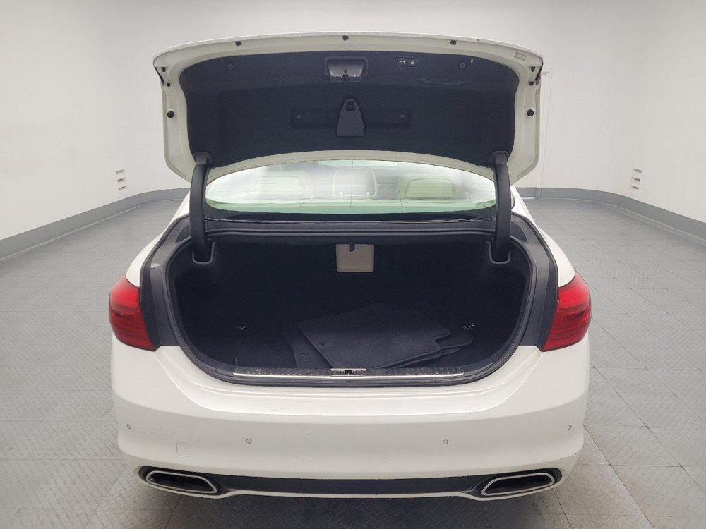 Used 2015 Kia K900 Premium w/ Interior Highline Package image 29