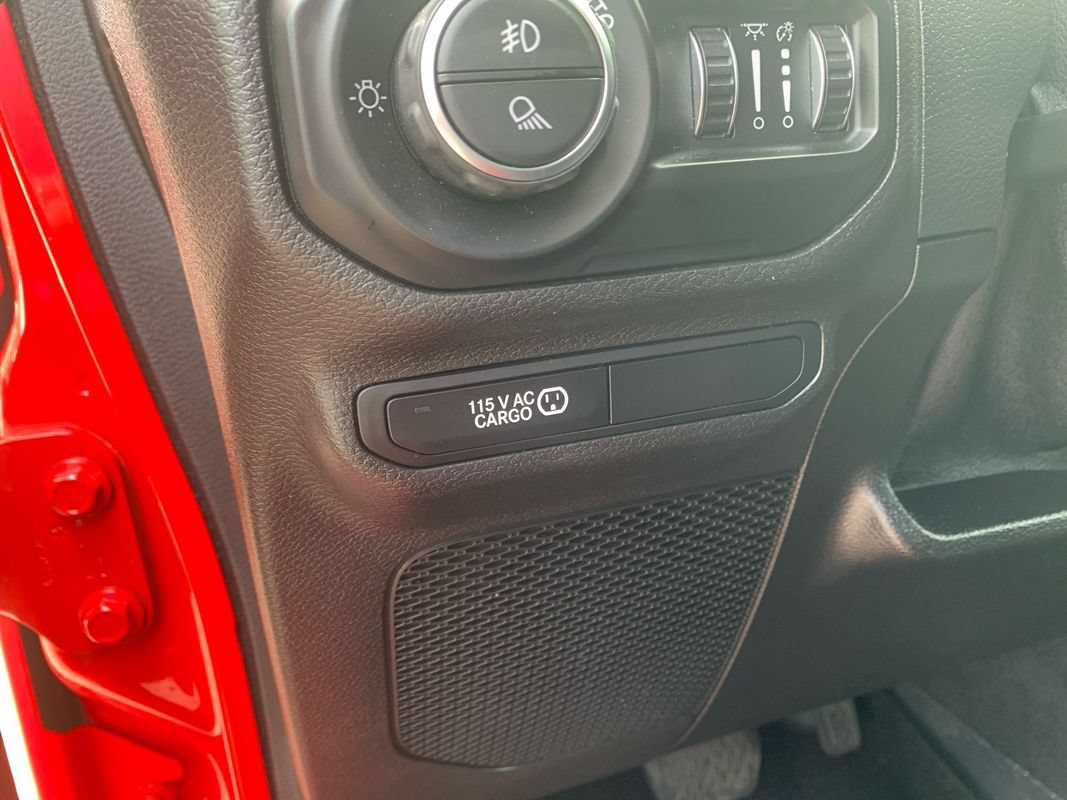 Used 2020 Jeep Gladiator Overland AWD/4WD image 17