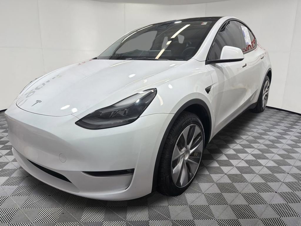 Used 2023 Tesla Model Y Long Range AWD/4WD image 3