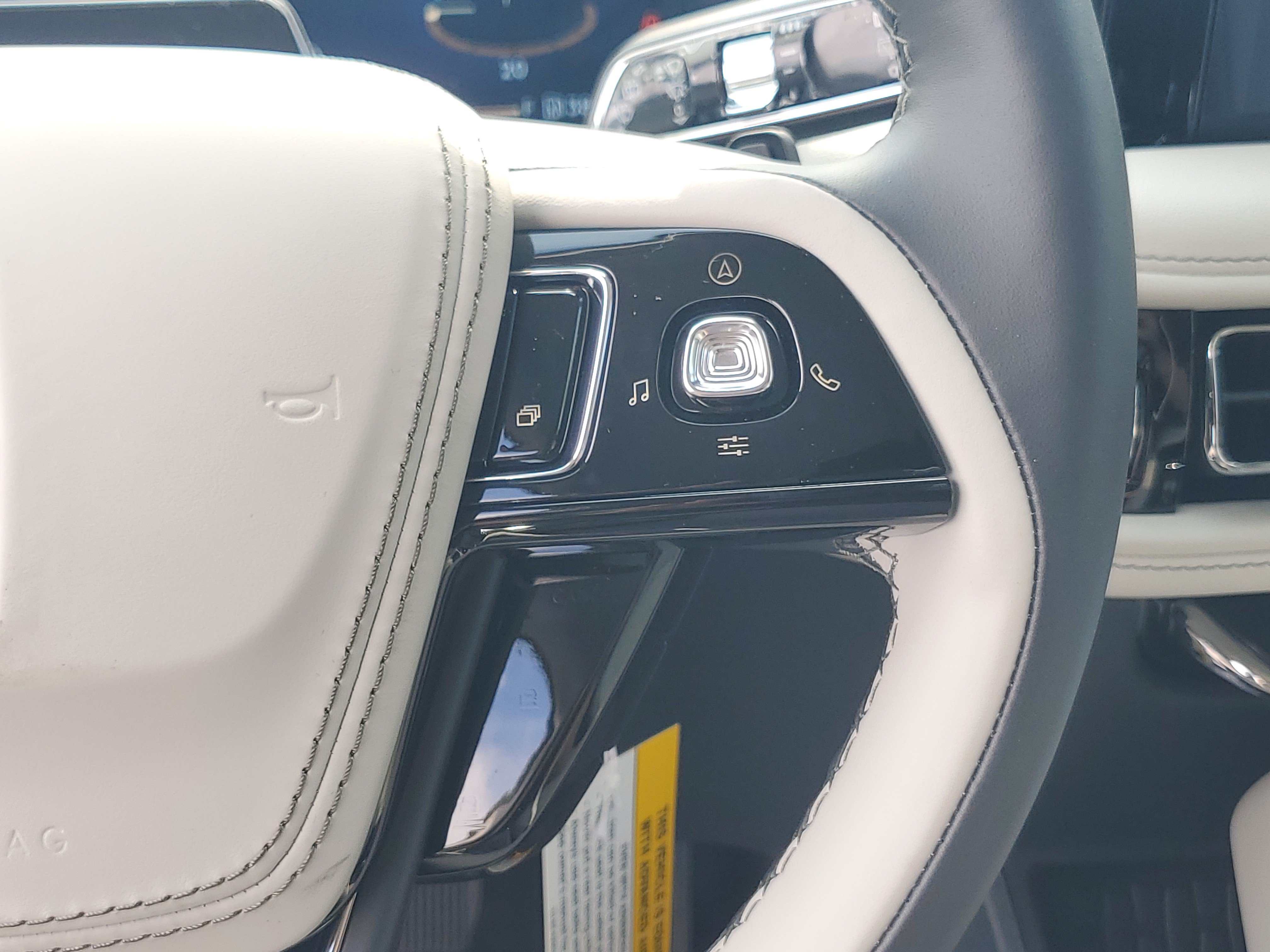 New 2027 Lincoln Aviator Reserve AWD/4WD image 17