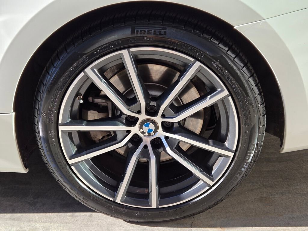 Used 2023 BMW 430i Convertible image 9