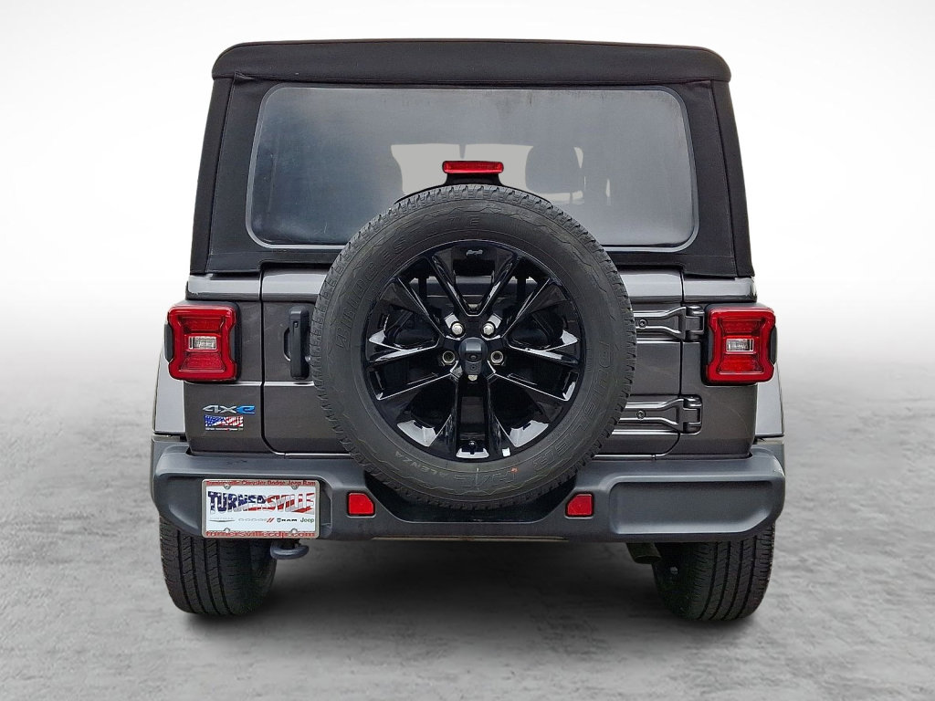 Used 2021 Jeep Wrangler Unlimited Sahara w/ Cold Weather Group image 4