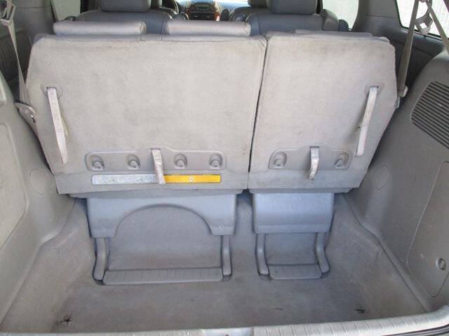 Used 2004 Toyota Sienna XLE AWD/4WD image 16