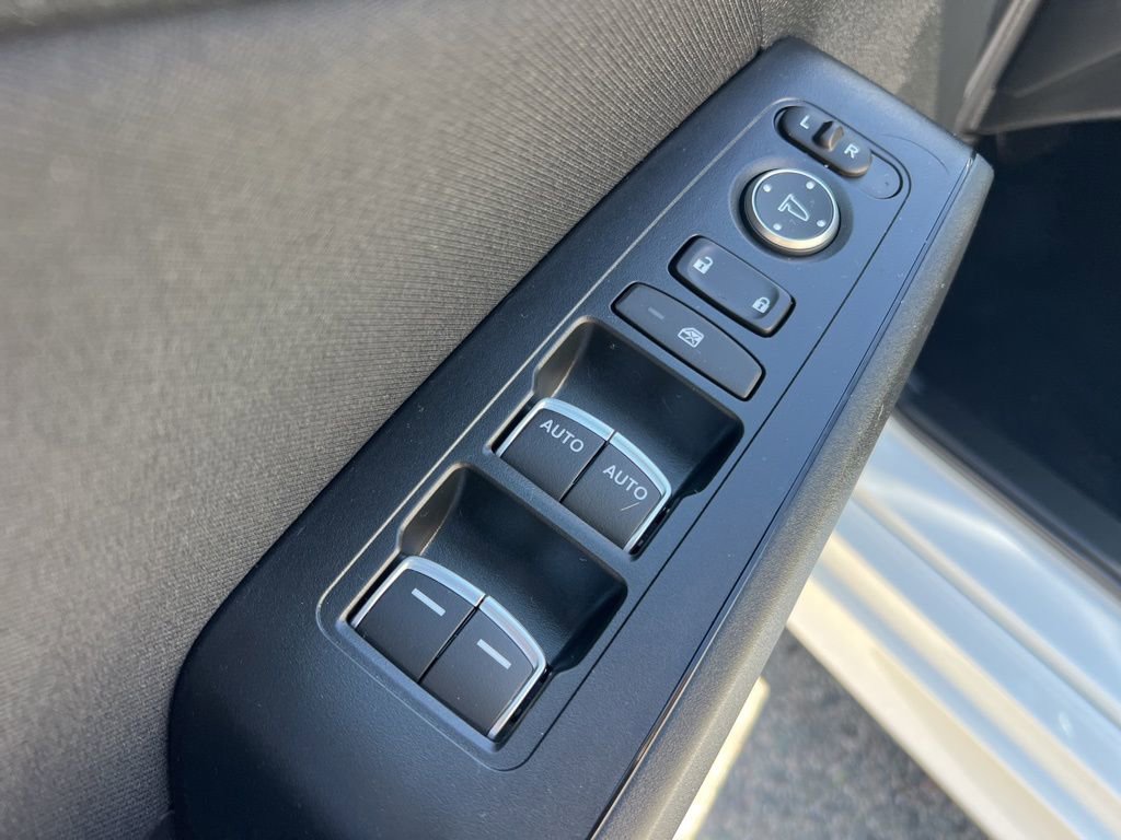 Used 2023 Honda Civic LX image 12