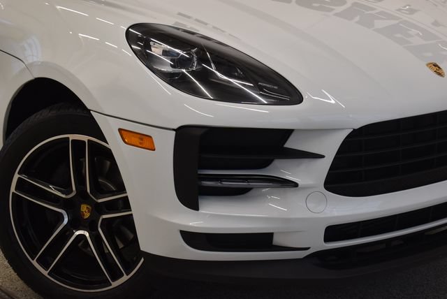 Used 2020 Porsche Macan AWD/4WD image 30