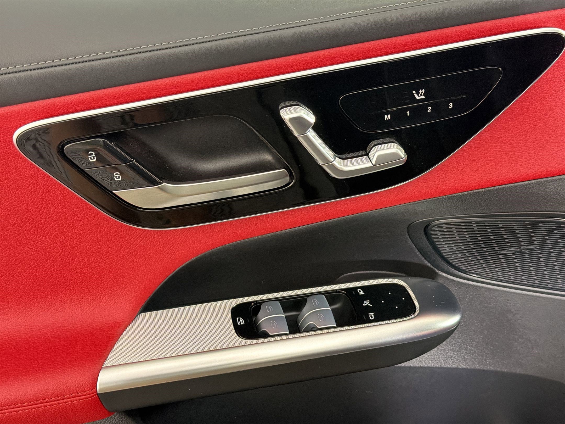 Certified 2024 Mercedes-Benz GLC 43 AMG 4MATIC image 22