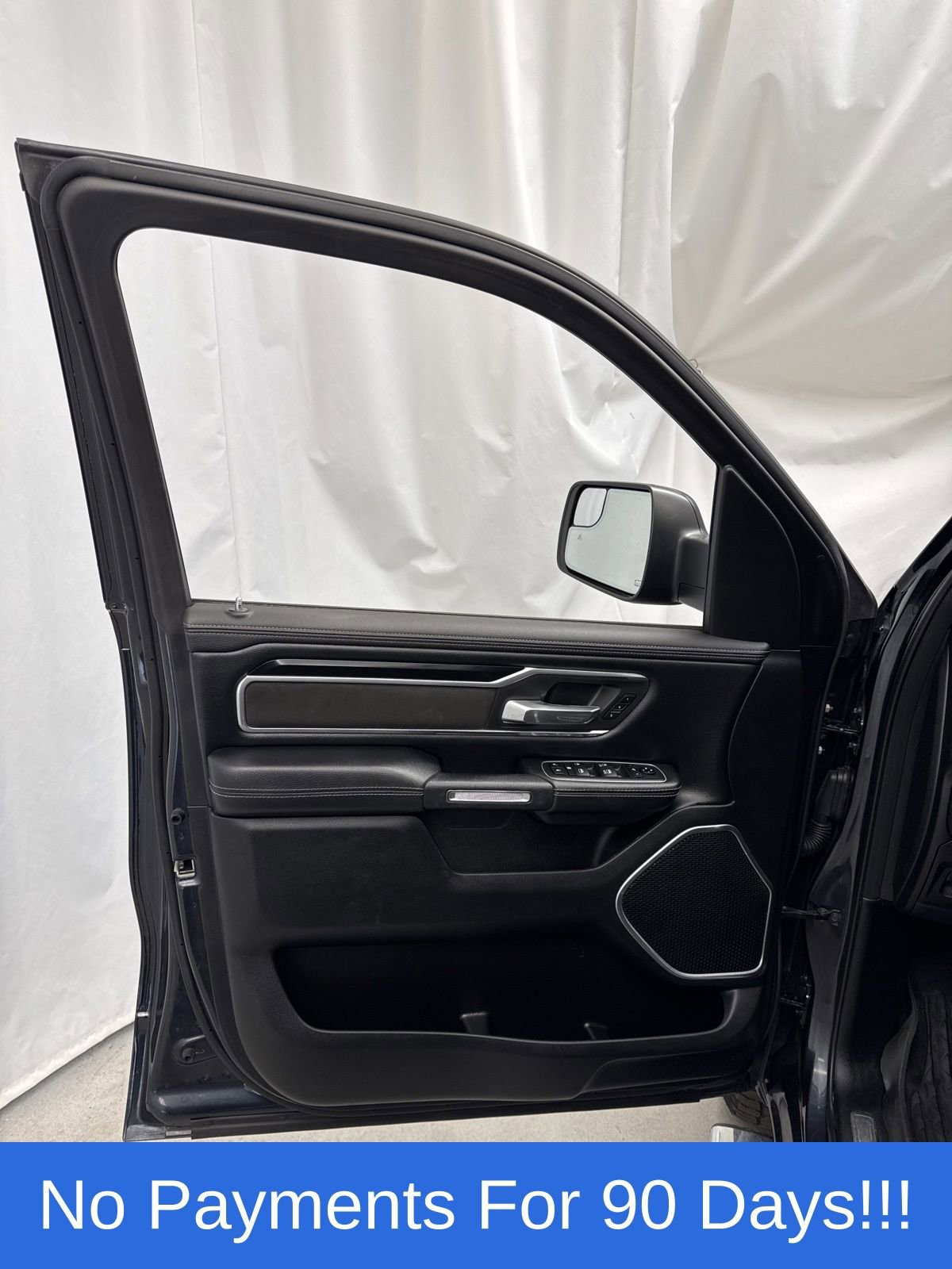 Used 2021 RAM 1500 Laramie w/ Sport Appearance Package image 14